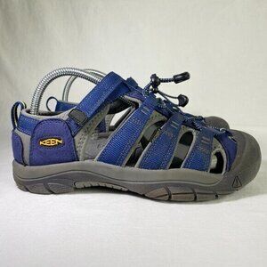 Keen Sandals for Boys Size 6 or Women's Size 8 PERFECT CONDITION